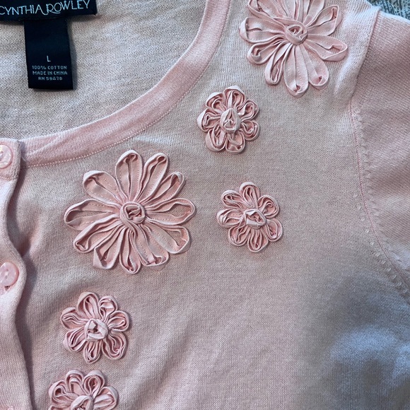 Cynthia Rowley Floral Knit Sweater Womens M Soft Lightweight - Picture 4 of 6
